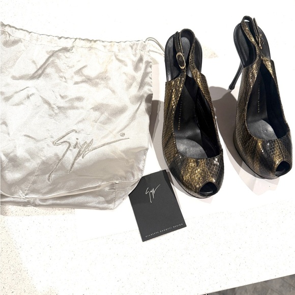 Giuseppe Zanotti Gold Snake Print Peep Toe Slingback Heels - Picture 7 of 7
